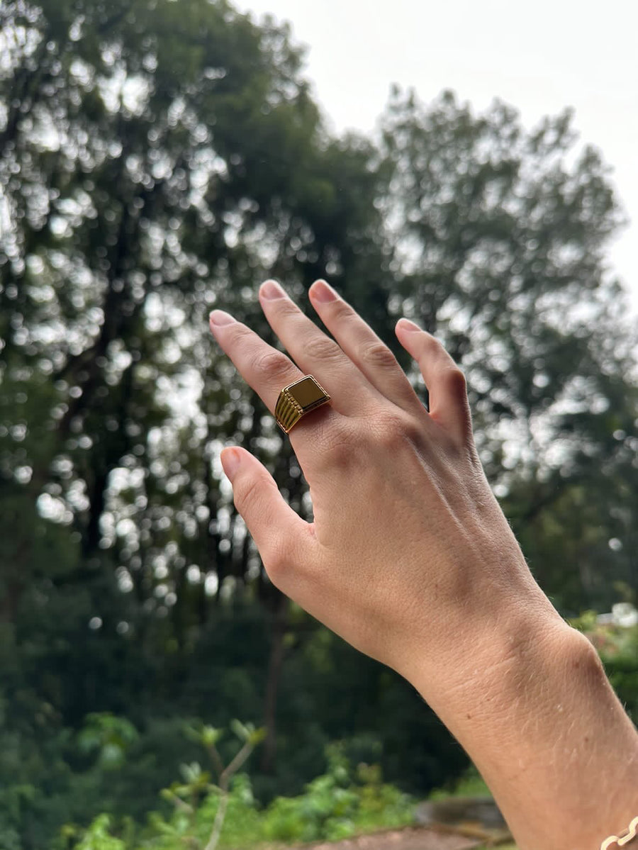 Vintage Waterproof Signet Ring