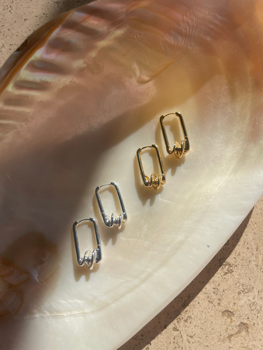 Vega Earring