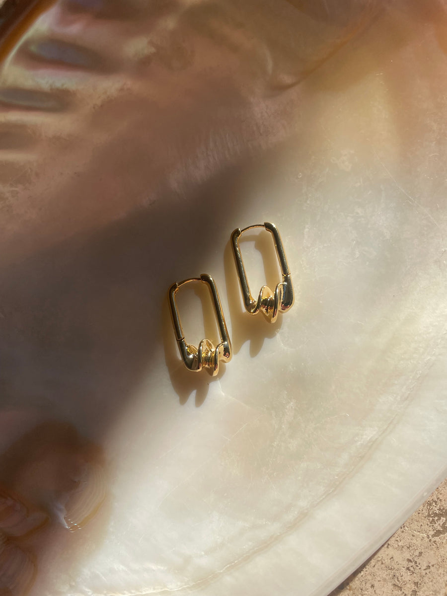 Vega Earring