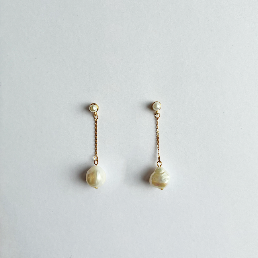 Sofi Pearl Earring